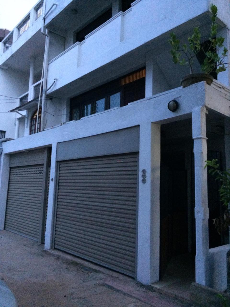 Rr House Hotell Colombo Exteriör bild
